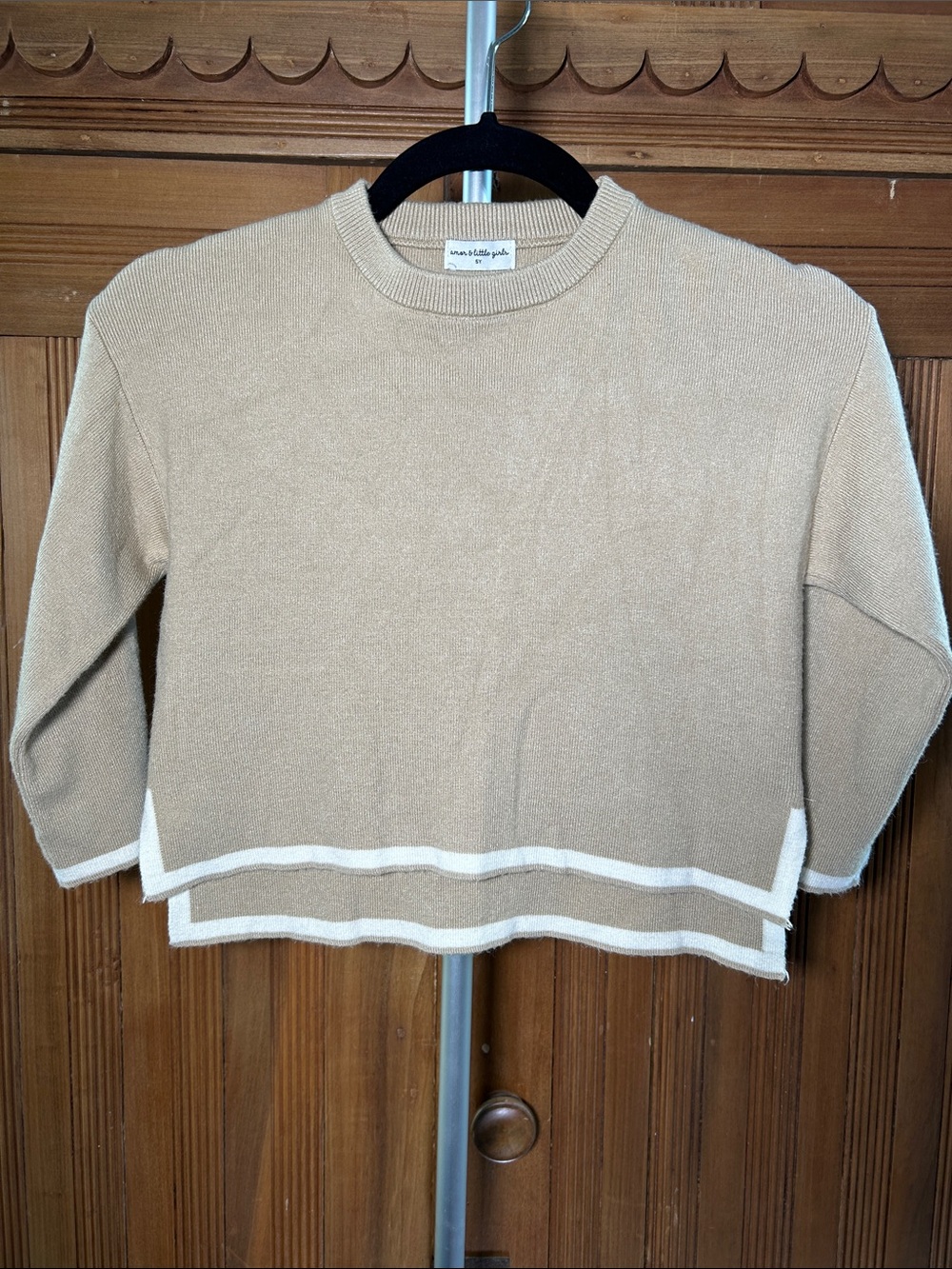 amor & little girls Crewneck Layered-Hem Sweater in Beige Size 5Y